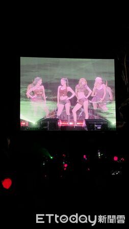 ▲BLACKPINK高雄演唱會第二天。(圖/讀者提供)