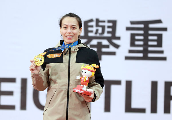 ▲「舉重女神」郭婞淳全運會摘金,賽後感動落淚。(圖/全運會提供)