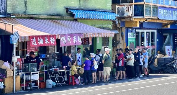 ▲▼新北瑞芳美食「秀蓮什錦麵」!老礦坑人的滋味,北濱公路孤獨飄香40餘年。(圖/部落客小虎提供)