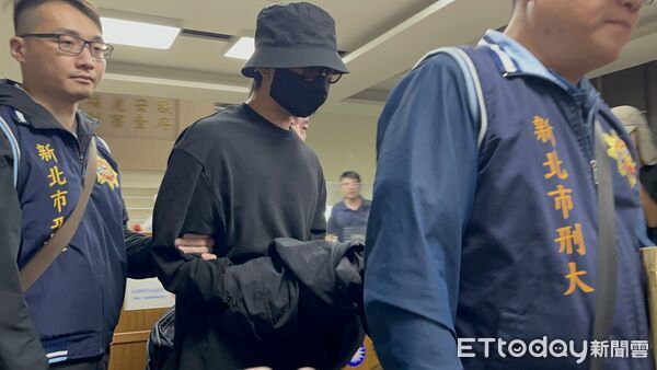 ▲▼藝人閃兵案移送,陳柏霖。(圖/記者陸運陞攝)