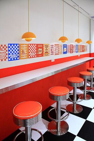 ▲▼美式復古風網美咖啡廳「mikibika甜點屋」!台北甜點推薦,中山站神等級好吃戚風蛋糕。(圖/部落客萍子提供)