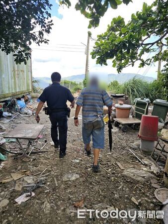 ▲滿州警消找到孫男。(圖/記者陳崑福翻攝)