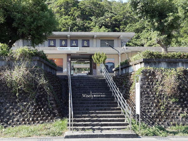 ▲▼一眼眺望太平洋龜山島美景,梗枋漁鐵驛站 漁村廚房。(圖/部落客wisely提供)