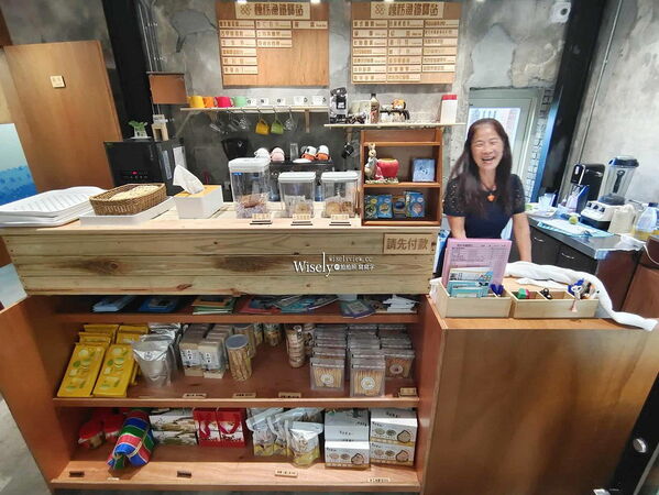 ▲▼一眼眺望太平洋龜山島美景,梗枋漁鐵驛站 漁村廚房。(圖/部落客wisely提供)