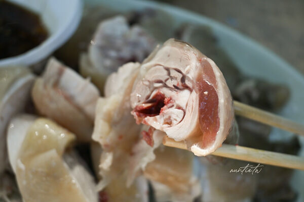 ▲▼竹湖土雞城。(圖/部落客水晶安蹄不務正業過生活授權提供)