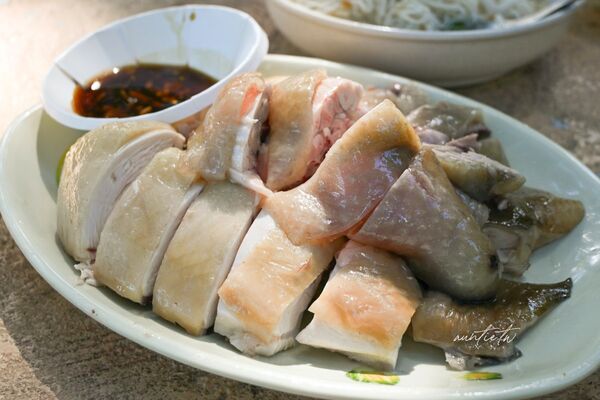 ▲▼竹湖土雞城。(圖/部落客水晶安蹄不務正業過生活授權提供)