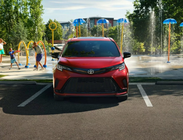 ▲新年式北美Sienna開賣!售價小漲。(圖/翻攝自TOYOTA)