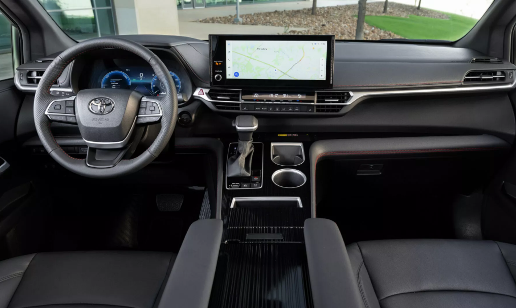 ▲新年式北美Sienna開賣!售價小漲。(圖/翻攝自TOYOTA)