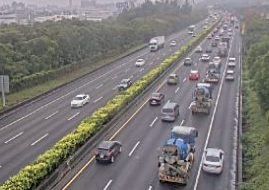 ▲▼國1楊梅到竹北路段車多壅塞。(圖/翻攝高速公路1968)