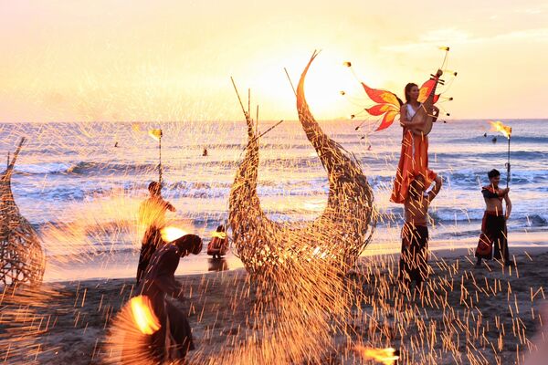 ▲▼2025國際火舞藝術節。(圖/台南旅遊臉書專頁授權提供,請勿翻攝)