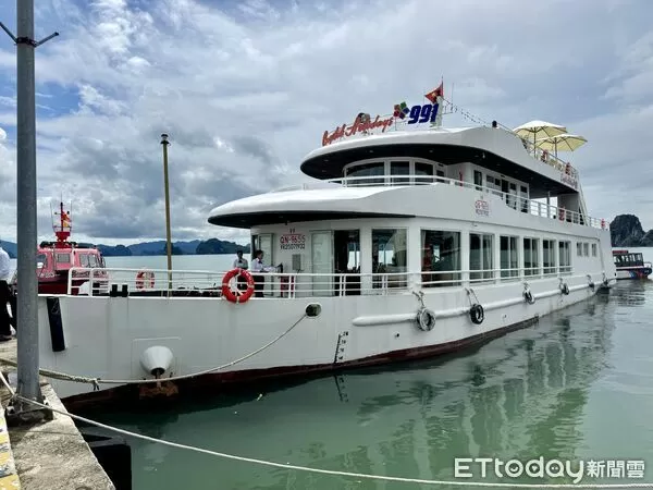 ▲北越拜子龍灣五星級遊船「水晶假日號」(Crystal Holiday),越南旅遊,遊船,遊艇,拜子龍灣。(圖/記者彭懷玉攝)
