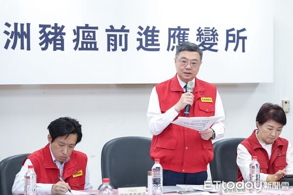▲▼行政院長卓榮泰赴台中非洲豬瘟前進應變所,掌握運作情形。(圖/行政院提供)