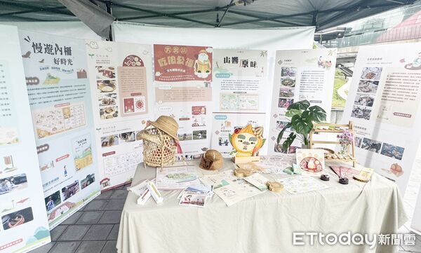 ▲桃園市農業局今天舉辦「村光乍現・桃園金牌好好玩」金牌農村成果展,各項,多項原民工藝與農特產品等主題展現桃園農村多元風情。(圖/記者沈繼昌攝)