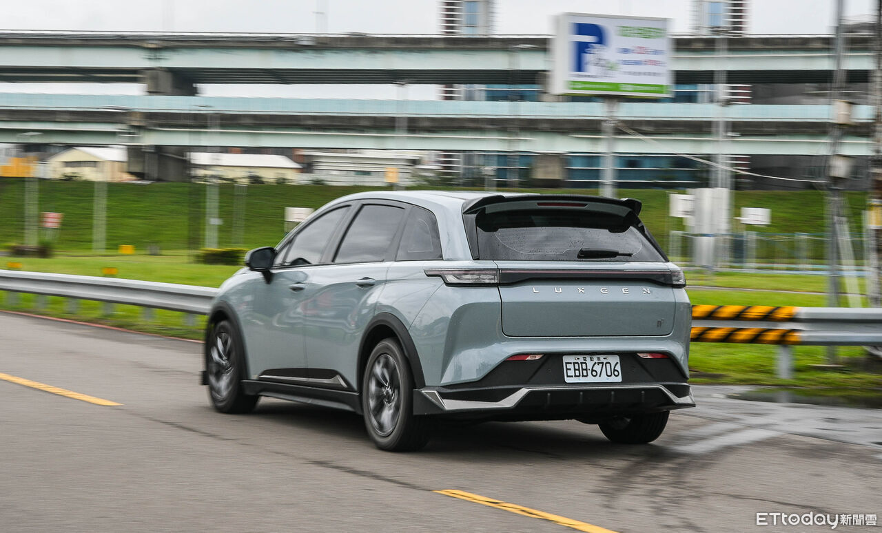 ▲納智捷新n7特仕車誠意滿滿,外觀、內裝配備升級!(圖/記者徐煜展攝)