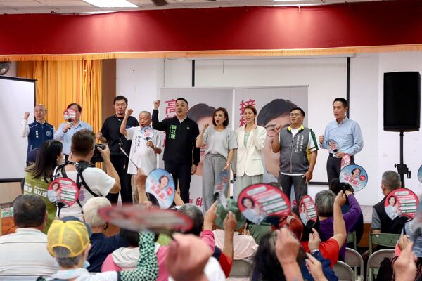 ▲▼高雄左楠市議員參選人張以理、高雄市長參選人邱議瑩舉行問政說明會。(圖/張以理提供)