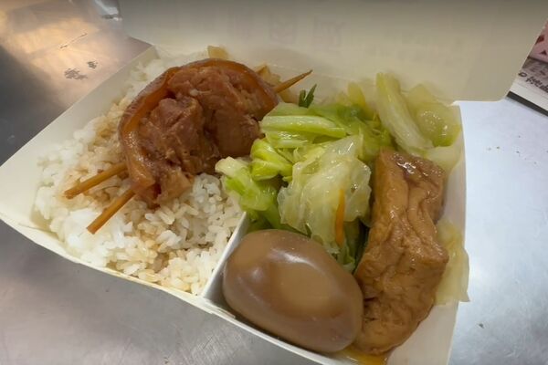 ▲禁宰令再延10天衝擊彰化爌肉飯及肉圓等小吃業者。(圖/記者唐詠絮翻攝)