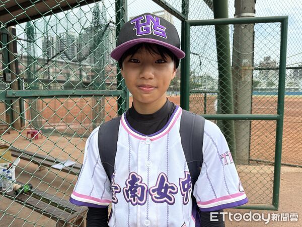 ▲▼台南女中隊史首戰薛羽岑、蔡宜恩。(圖/記者楊舒帆攝)