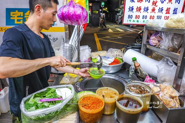 ▲▼西門町阿添羊肉羹、魷魚羹。(圖/部落客陳小可的吃喝玩樂授權提供)