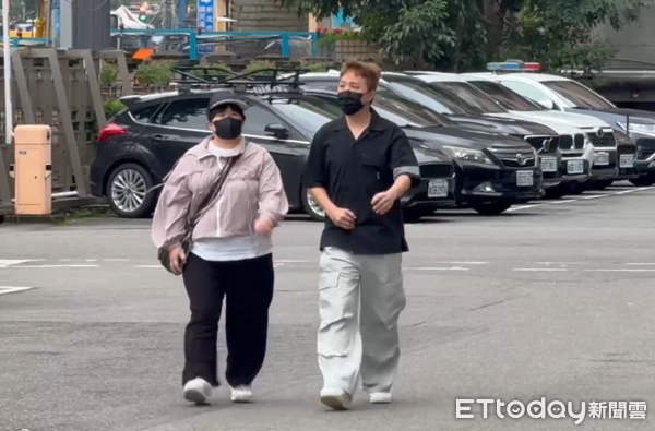 ▲▼藝人閃兵案開庭,大根到新北地院。(圖/記者陳以昇攝)