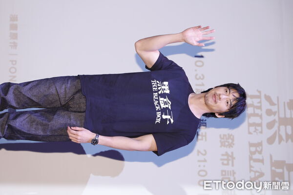 ▲▼LINE TV影集《黑盒子》發布記者會,劇中演員陸夏、邱偲琹、張軒睿、傅孟柏、鄭人碩、洪君昊、莫允雯、李李仁出席。(圖/記者湯興漢攝)