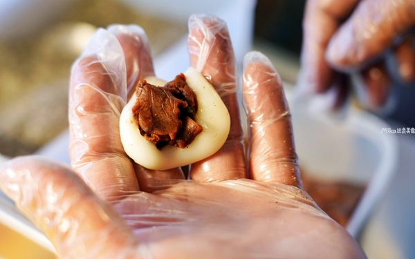 ▲▼桃園傳統古早味手工純糯米「康家客家手工麻糬」粉紅少女麻糬每日限量20盒。(圖/部落客Mika提供)