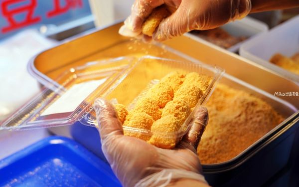 ▲▼桃園傳統古早味手工純糯米「康家客家手工麻糬」粉紅少女麻糬每日限量20盒。(圖/部落客Mika提供)