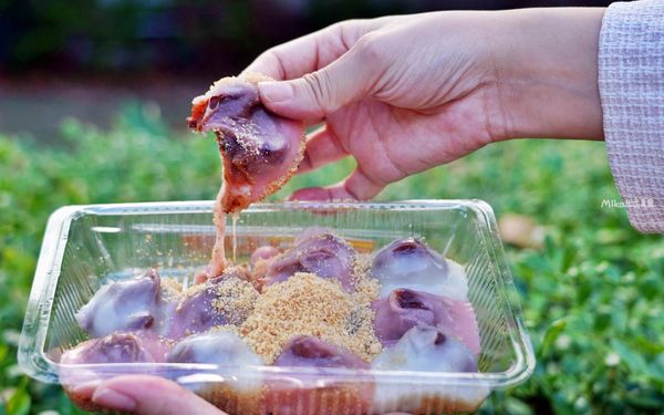 ▲▼桃園傳統古早味手工純糯米「康家客家手工麻糬」粉紅少女麻糬每日限量20盒。(圖/部落客Mika提供)