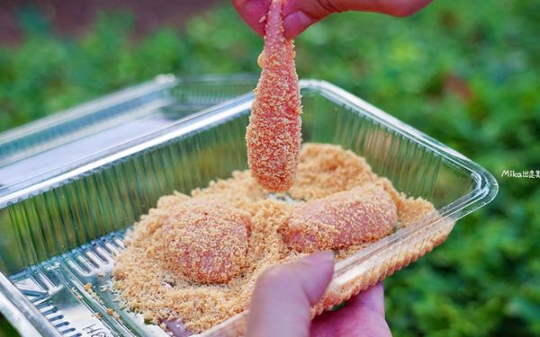 ▲▼桃園傳統古早味手工純糯米「康家客家手工麻糬」粉紅少女麻糬每日限量20盒。(圖/部落客Mika提供)