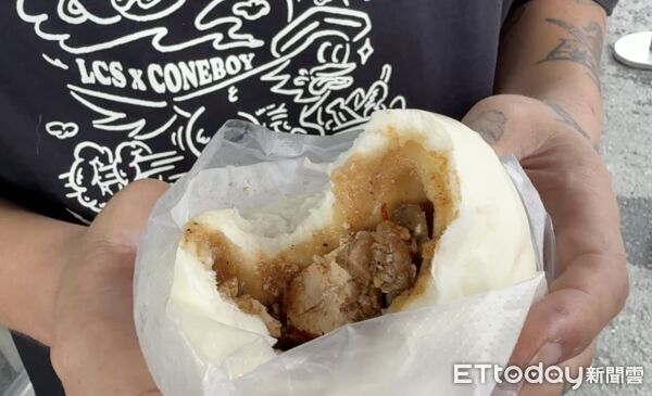 ▲業者腦筋動得快,改賣高級進口豬肉撐場面。(圖/記者游瓊華翻攝)