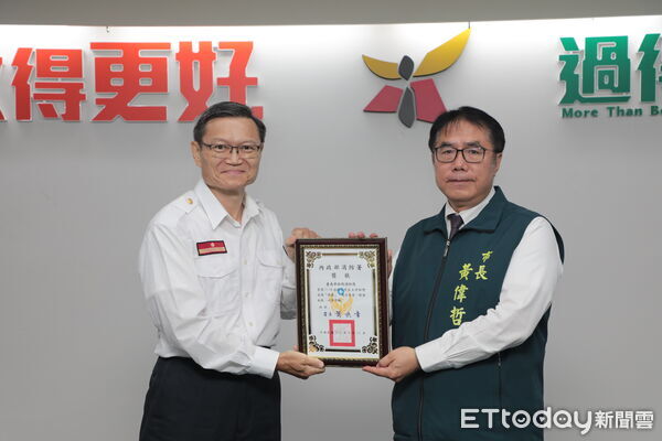 ▲台南市消防局參加內政部消防署2024年消防工作自主評核,榮獲「特優」殊榮。(記者林東良翻攝,下同)