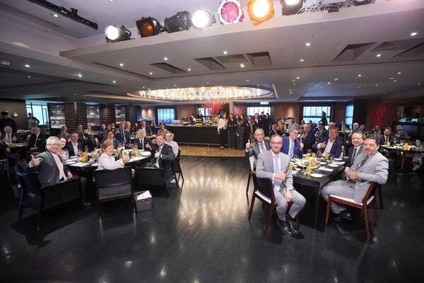 ▲▼外交部政務次長吳志中午宴歡迎福爾摩沙俱樂部等歐洲在台外賓。(圖/外交部提供)