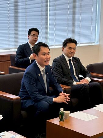 ▲▼民進黨青年局長、立委陳冠廷今(28日)率團拜會日本國民民主黨青年局。(圖/立委陳冠廷國會辦公室提供)