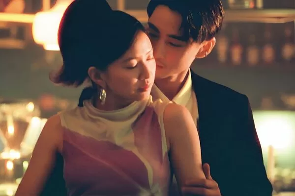 共享飲料愛加溫/10年好友擦出火花 9m88與章廣辰「約會足跡」遍布大台北