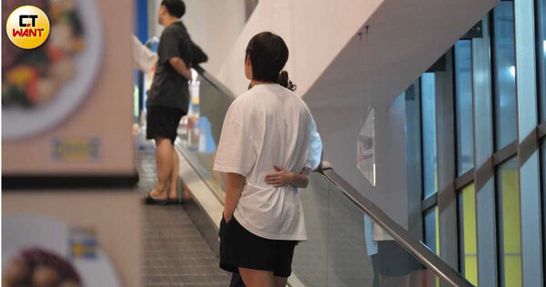 換換愛1/情斷大老之子郭方儒 邱偲琹搬家「熱戀韓國歐爸」