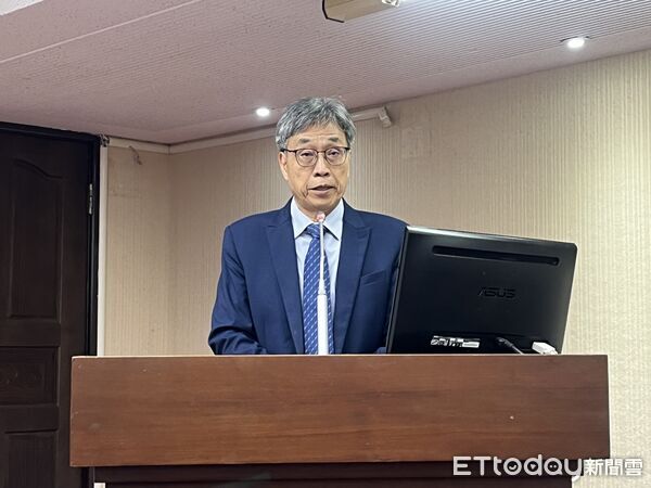 ▲▼環境部長彭啓明與農業部長陳駿季,出席立法院「防範非洲豬瘟疫情擴散」報告並接受質詢。(圖/記者許敏溶攝)