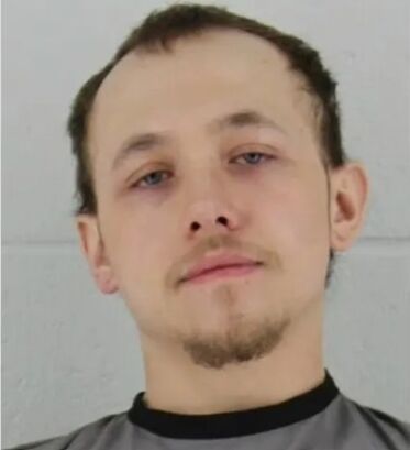 ▲▼員工尿在牛排上! 美警搜他手機「挖出影片更駭人」。(圖/翻攝強生郡地方檢察官 )