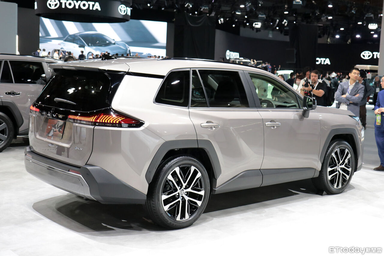 ▲TOYOTA豐田第6代RAV4休旅車。(圖/記者張慶輝攝)
