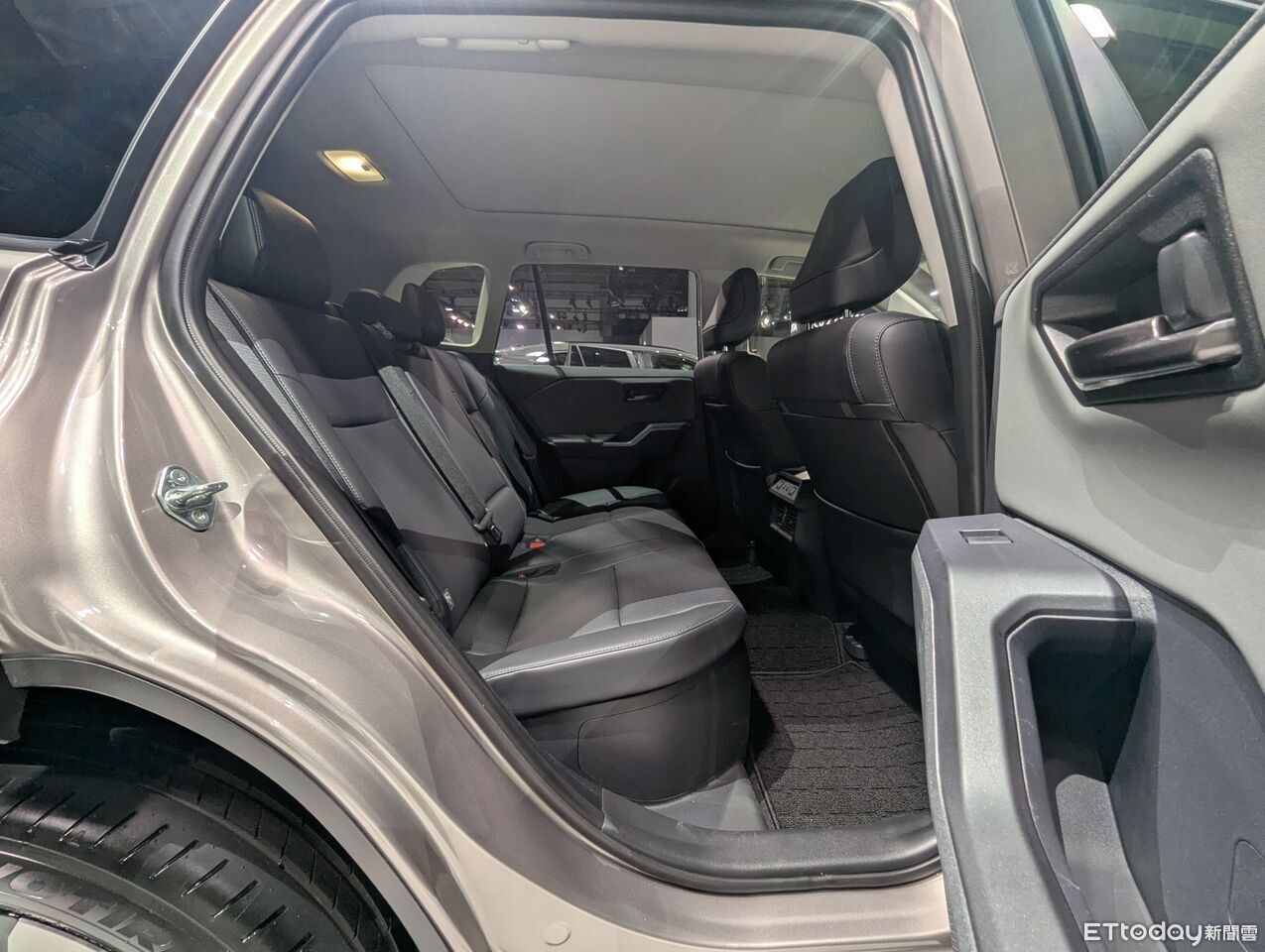 ▲TOYOTA RAV4。(圖/記者張慶輝攝)