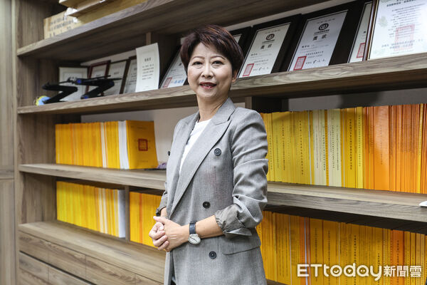 ▲民進黨立委陳亭妃專訪。(圖/記者林敬旻攝)