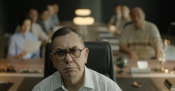 ▲田中千繪為《自殺通告》剪去20公分頭髮,和黃秋生對戲氣勢逼人。(圖/本萃電影提供)