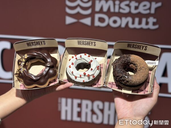 ▲▼Mister Donut今年首度攜手美國百年經典巧克力品牌「HERSHEY’S好時」推出「濃郁可可季」,一共打造10款聯名新品。(圖/記者蕭筠攝)