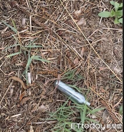 ▲▼ 男子空地試槍引關注 馬警火速查獲人槍到案 。(圖/記者陳洋翻攝)