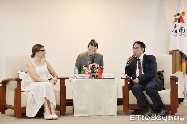 ▲台南市長黃偉哲接待美國中西部跨州議會領袖團,雙方就農業、科技及地方合作進行交流。(記者林東良翻攝,下同)