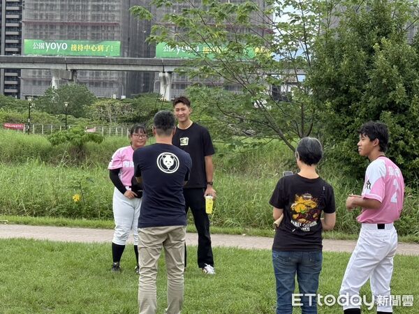 ▲黑豹旗/大學長回來了!沙子宸現身黑豹旗 彰藝猛攻20分3局KO對手。(圖/記者胡冠辰攝)