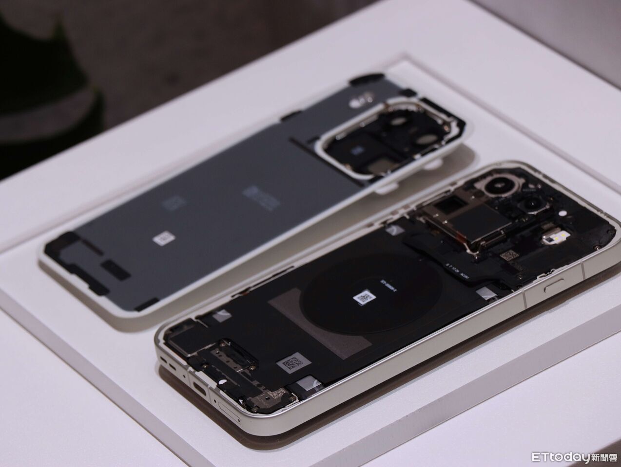 ▲▼       OPPO FIND X9      。(圖/記者蘇晟彥攝)