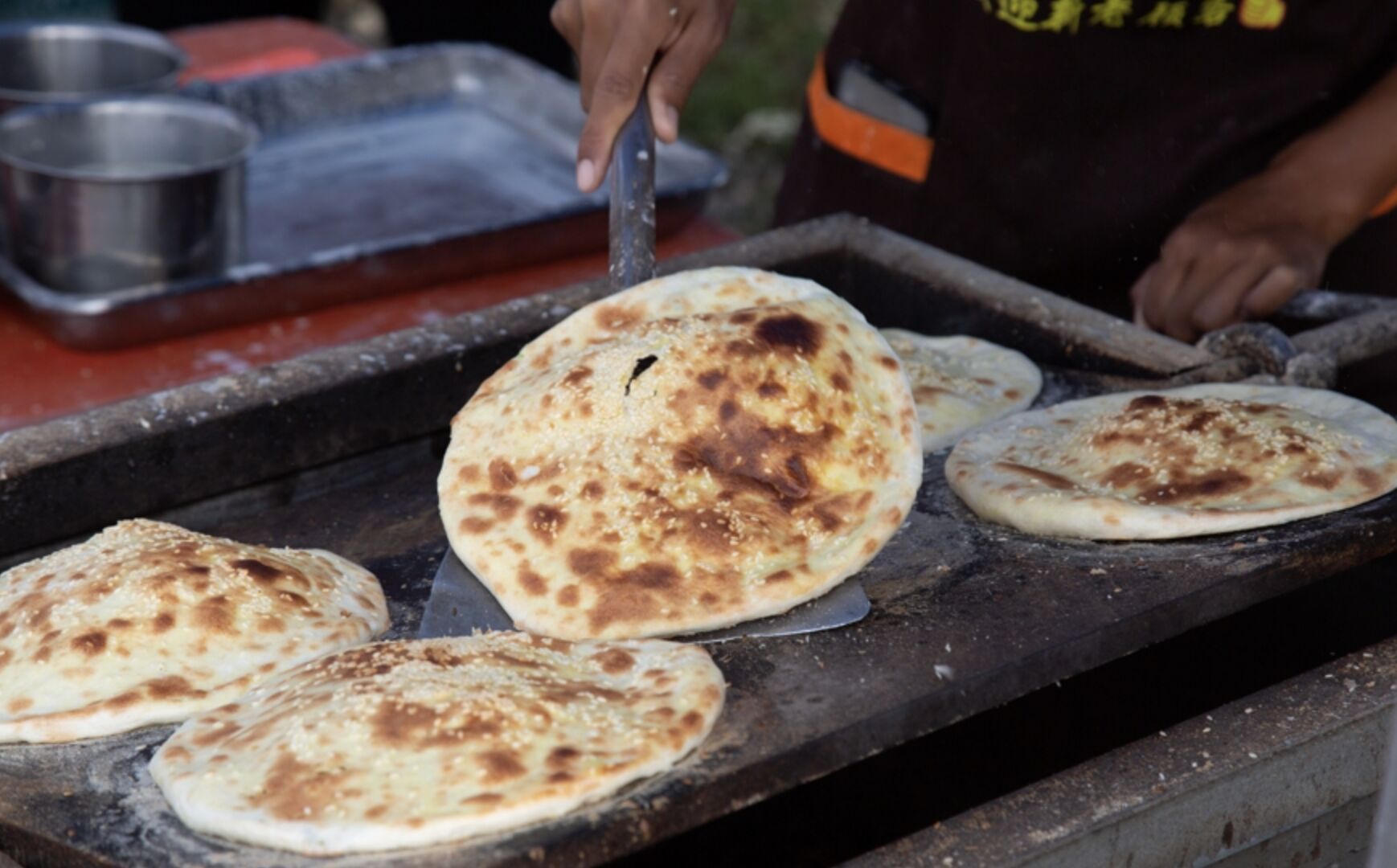 ▲北京通州鐵板燒餅。(圖/翻攝微博)