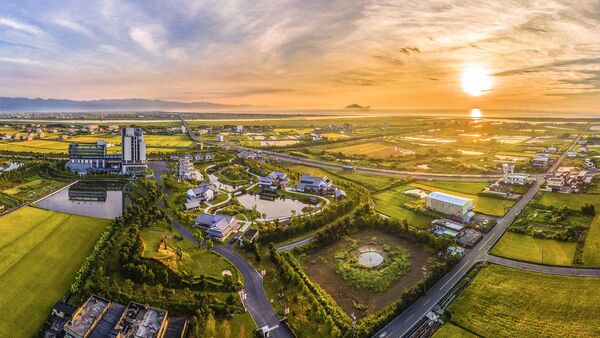 ▲宜蘭綠舞國際觀光飯店響應普發金政策,於線上旅展及ITF台北國際旅展祭出最低3.5折超值優惠。(圖/綠舞提供)