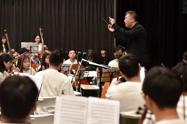 ▲Fubon Angels突襲日月潭花火音樂會彩排。(圖/富邦悍將提供)