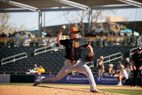 ▲▼ 鄧愷威返美備戰 從低潮重生寫勵志篇章 。(圖/舊金山巨人提供)