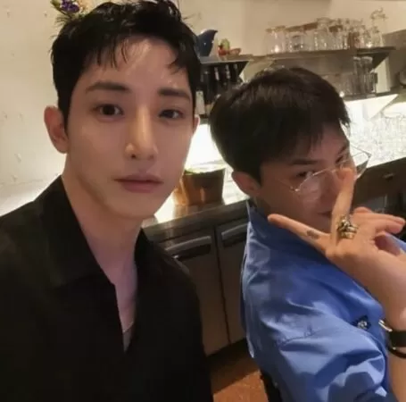 ▲▼ 直擊/李洙赫出現了!趁G-DRAGON開演前拍大螢幕 大巨蛋現蹤跡(圖/翻攝自G-DRAGON IG)